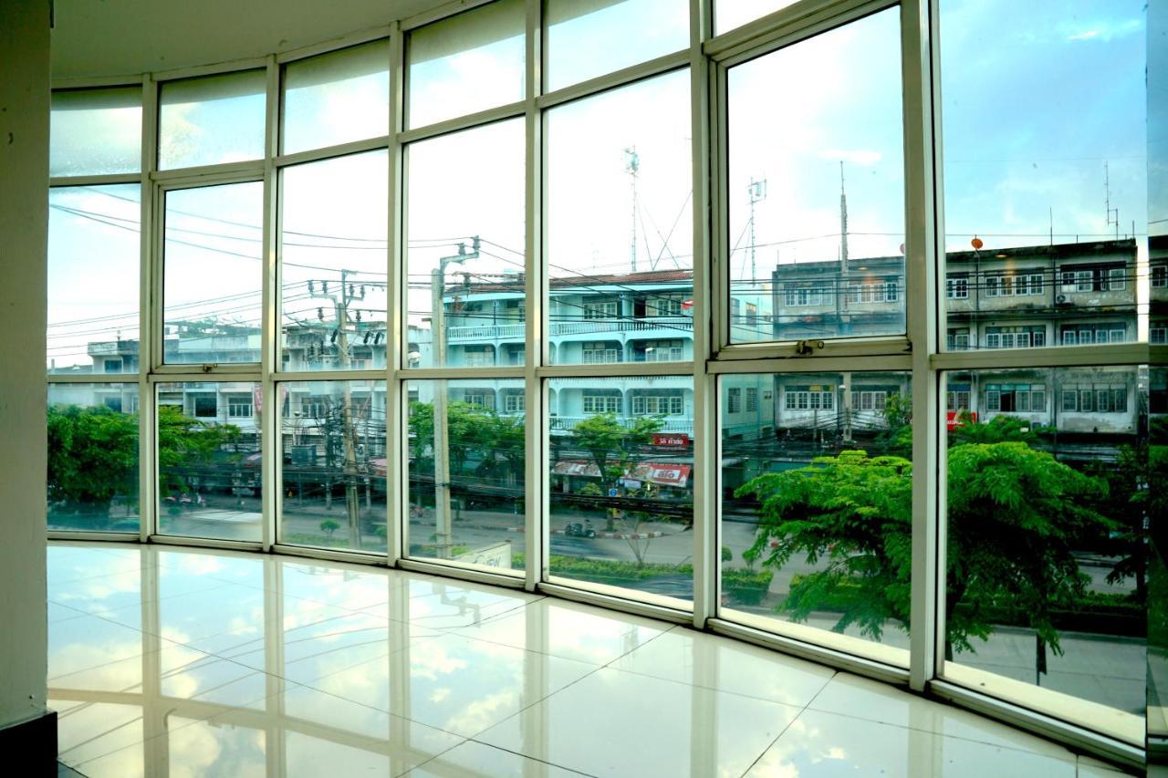 The View Residence Bangkok Exteriör bild
