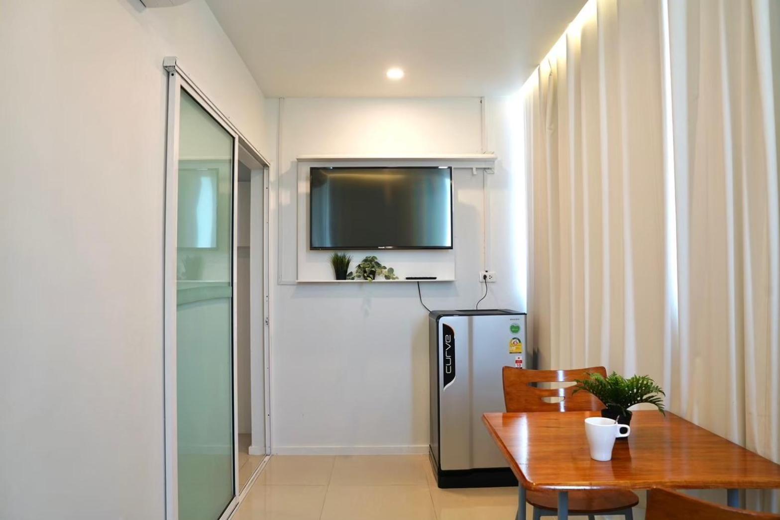 The View Residence Bangkok Exteriör bild